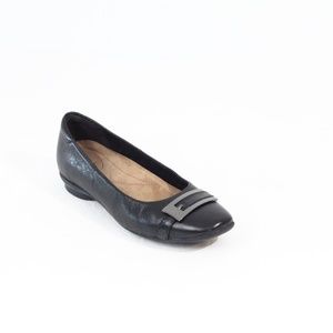 Clarks Artisan Black Leather Ballet Flat sz 6 Women Square Toe Shoes Slip on